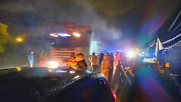 Los trabajadores de la salud siguen cortando las rutas de Neuquén. Foto Twitter @autonconvocados