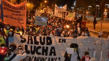 La marcha en Neuquén capital. Foto: Yamil Regules
