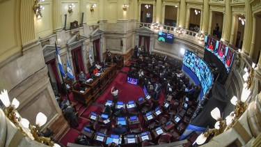 La votación tuvo inconvenientes técnicos pero finalmente se concretó.