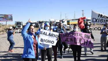 Añelo es la zona donde se mantienen los cortes desde el miércoles a la madrugada, pero hay otros en toda la provincia. (Foto: Florencia Salto)