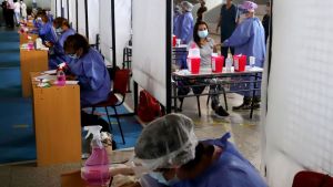 Coronavirus: este miércoles se vacunará con segunda dosis de Moderna en Viedma