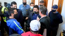 Imagen de A los gritos piden puestos de trabajo en el municipio de Viedma