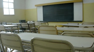 Los docentes de la ESRN 123 de Bariloche reclaman ser vacunados para volver a las aulas. Archivo