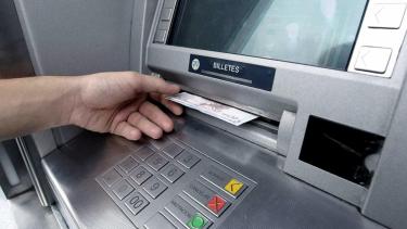 La oficina de Defensa del Consumidor de Bariloche logró acuerdos en casos de estafas virtuales que involucran cuentas bancarias. Archivo