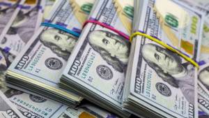 El dólar blue continúa en alza y superó la barrera de los $160