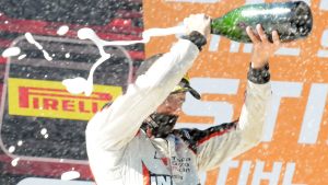 Rossi volvió al triunfo en el Súper TC 2000