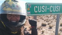 Imagen de Aldana llegó al final de la ruta 40: «Sola y en moto, estoy orgullosa»
