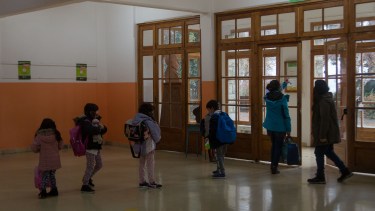 Las escuelas de Bariloche tendrán clases normales en la tarde, tras la nevada. Foto: Archivo