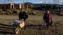 Imagen de Bariloche suma redes de gas pero la demanda de leña no baja