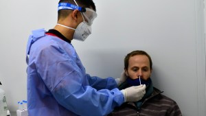 Bariloche desdobla los testeos por el alto nivel de contagios de covid-19