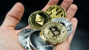 Piden a famosos aclarar su relación con Vayo Coins, la «cripto» que investiga la Justicia