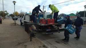 Más de 600 litros de alcohol fueron incautados durante una venta clandestina en Cutral Co