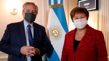Primer encuentro presencial entre Fernández y Georgieva. 