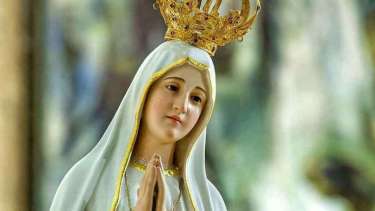 El catolicismo celebra un nuevo aniversario de la Virgen de Fátima. 