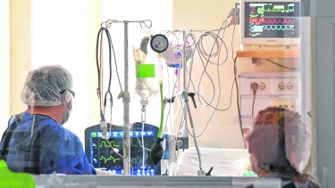 El hospital Castro Rendón es el de mayor complejidad del sistema público de la provincia. Foto Florencia Salto.