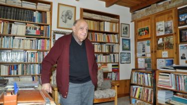 El poeta y escritor Elías Chucair publico 32 libros y 40 cuadernillos. Foto: José Mellado.