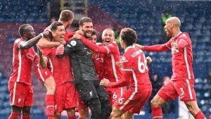 Video: Liverpool ganó con un agónico gol de su arquero Alisson Becker