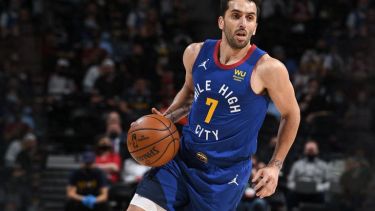 Facu tuvo una buena noche pero Denver perdió con Portland.