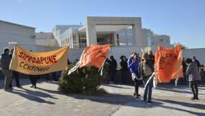 Paro por 48 horas en hospitales de Neuquén desde hoy: mañana se movilizarán
