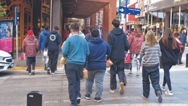 La temporada debería iniciar el 1 de julio pero los permisos aparecen todavía como una posibilidad muy lejana porque la pandemia no cede terreno.