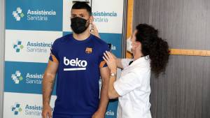 Es oficial: el Kun Agüero es refuerzo del Barcelona