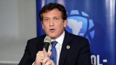 Alejandro Domínguez, presidente de Conmebol, y una decisión que sorprende a poco de la Copa América. 