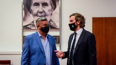 Claudio Tapia, presidente de AFA, y Santiago Cafiero, Jefe de Gabinete. 