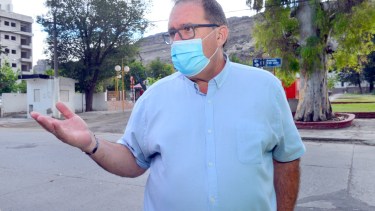 El intendente Marcelo Orazi dijo que no se puede flexibilizar la restricción que fijó el gobierno nacional. (Foto Néstor Salas)
