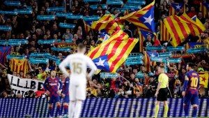 España aprueba la vuelta del público a los estadios