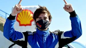 El viedmense Ochoa hizo la pole en el TC Pista y fue segundo en una serie