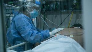 Otro récord, 18 muertos y 488 casos de coronavirus en Río Negro