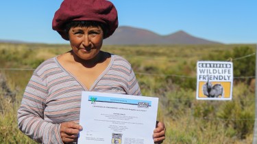 Cristina García, una productora de Zapala fue una de las que recibió la certificación.  Foto: Federico Gregorio