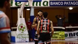 Viedma pegó primero en el arranque de los playoffs de la Liga Argentina
