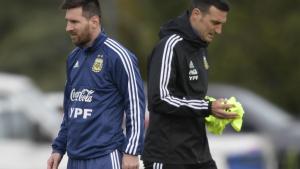 Scaloni no define el equipo y la presencia de Messi ante Bolivia es una incógnita