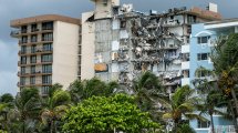 Imagen de Derrumbe en Miami: sigue la búsqueda de sobrevivientes ante la impaciencia de familiares y residentes