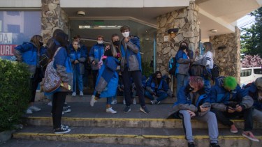 El 25% de los egresados 2020 ya desistió de hacer el viaje a Bariloche