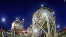 Imagen de La industria química y petroquímica recuperó un 5% su producción en abril