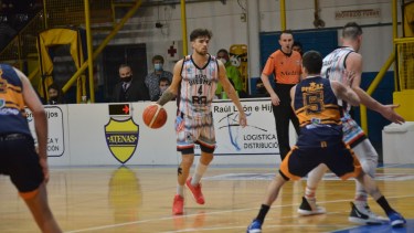 Deportivo Viedma y Atenas de Patagones volverán a competir luego del clásico de la semana pasada. Foto: Horacio Valderrama