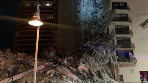 Derrumbe en Miami: sigue la búsqueda del centenar de desaparecidos y hay al menos un muerto