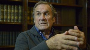 Reutemann fue trasladado a una sala general tras dos semanas en terapia