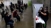 Imagen de Los mayores de 40 que no se vacunaron tendrán una jornada especial en Roca