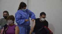 Imagen de Inscriben a mayores de 45 para vacunarse contra el coronavirus en Neuquén