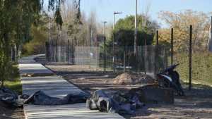 Rincón de Emilio espera que la Defensoría  aclare la obra de la costanera en el río Neuquén