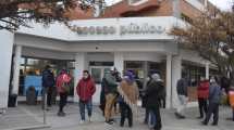 Imagen de Trasladaron a Mendoza a la docente de la escuela de Aguada San Roque
