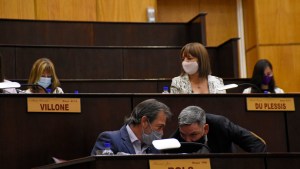 Polémica por cambios «a medida» en la ley de escribanos de Neuquén