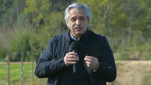 Fernández: «Estamos preocupados por la voracidad tremenda del coronavirus en el interior»