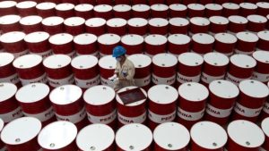 Para la IEA el consumo de crudo volverá a los niveles prepandemia en 2022