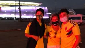Una familia de Colombia viajó a Brasil para alentar a su Selección: no sabían que era sin público