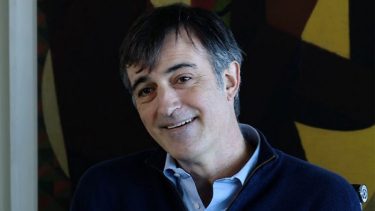 Esteban Bullrich anunció que no cobrará el 40% de aumento y lo donará a la lucha contra el ELA.