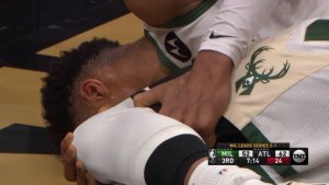 La impresionante lesión de Giannis en la derrota de Milwaukee con Atlanta